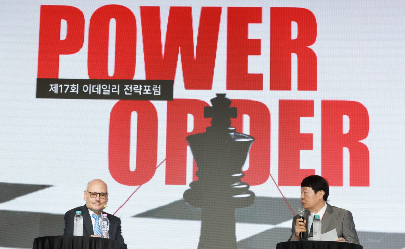 [포토]기조연설2 대담하는 토르스텐 벡-신관호