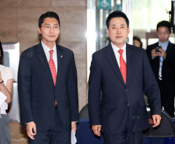 “6·3 참패 책임져라” “재선거 방패 삼지 말라”… 장동혁 사퇴론 분출