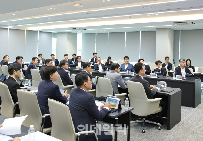 NH농협금융, 에너지 대전환 지원하는 녹색·전환금융 추진