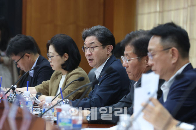 "AI 보안 직접 챙겨야죠"...내달 금융권 CEO 50여명 한자리