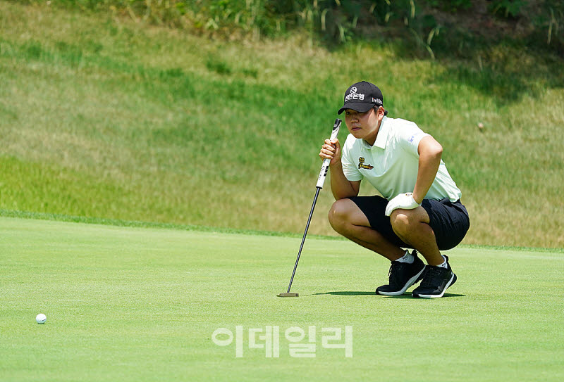  장유빈, 꼼꼼히 읽는 라인                                                                                                                                                                         