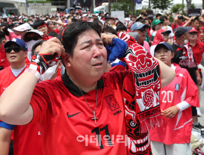  아쉬워하는 광화문광장 시민들                                                                                                                                                                     