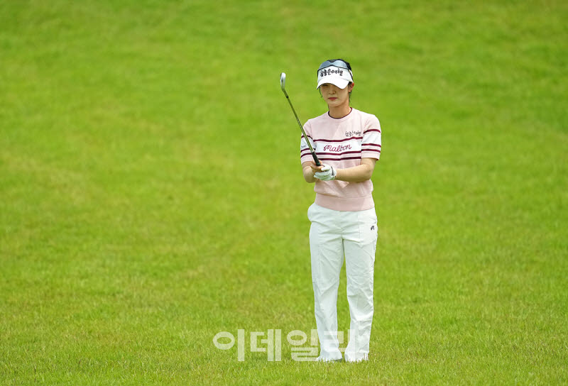 양효리,버디 위해 집중한다                                                                                                                                                                         