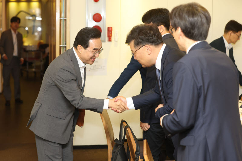 [포토]박홍근 장관, 재정운용 관련 전문가 간담회