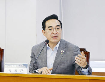 재정 전문가들 "역대급 세수, 반도체 인프라 등에 적극 투자해야"