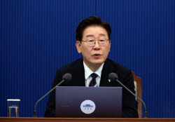 李 우려에도 스텝 밟는 '檢 보완수사권 폐지'…법조계 "피해는 국민 몫"