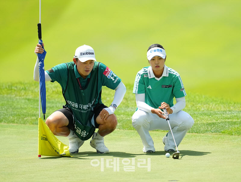 서교림-전병권,첫 홀 버디를 성공시키자                                                                                                                                                             