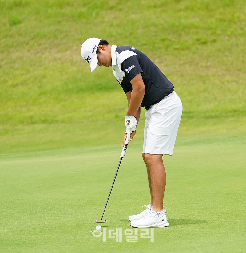  장유빈, 짧지만 신중한 버디 퍼팅                                                                                                                                                                  