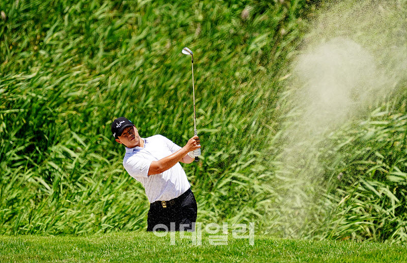 이상희, 간결한 스윙으로 벙커 탈출