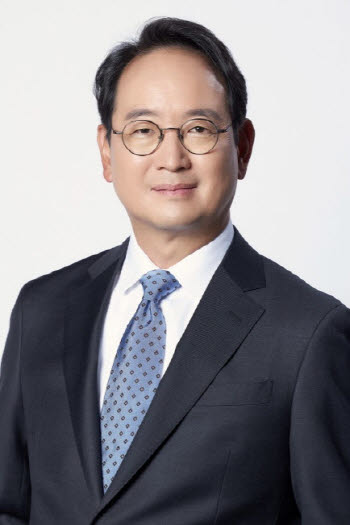 두산밥캣, M&A 드라이브 재시동…"AI 기업도 검토"