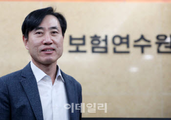하태경 보험연수원장 "AI 대전환 원년…교육 AI 3대 솔루션 개발"