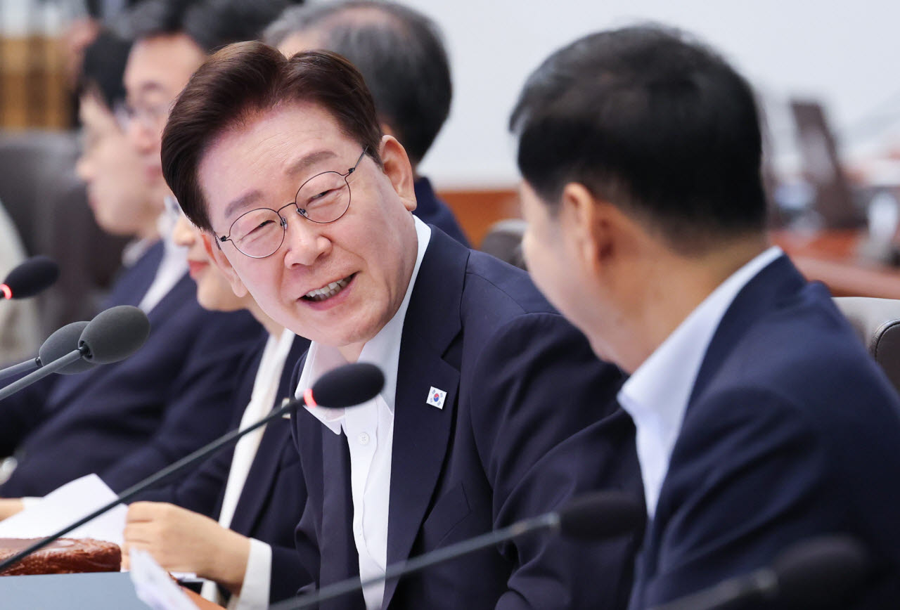 '초고가 1주택' 기준 30억 댓글 의견에…李 "50억은 할 줄"