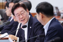 '초고가 1주택' 기준 30억 댓글 의견에…李 "50억은 할 줄"