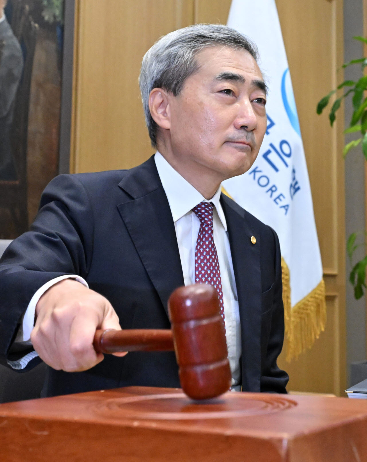 [포토]한국은행, '3년 6개월 만에 금리 인상'