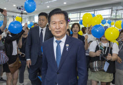 "큰일 났다"...정청래에 하룻밤새 3억8천만원 쏟아져