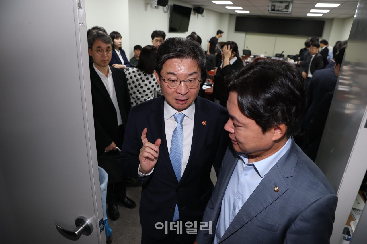 당정, 스테이블코인법 속도낸다…“금감원은 감독 강화”(종합)