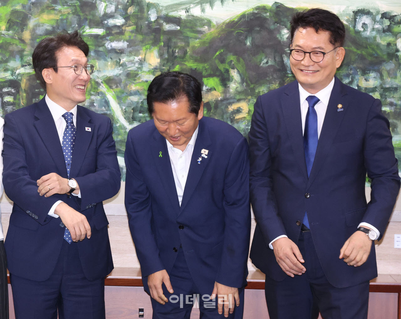 정청래, 김민석-송영길 사이에서~                                                                                                                                                                   