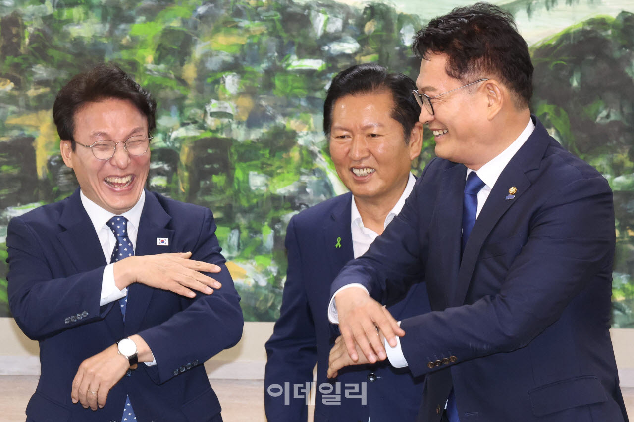 '빵 터진' 김민석-정청래-송영길                                                                                                                                                          