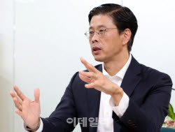 ‘36조’ 맡는 백주현 사학연금 CIO 첫출근…시험대는 ‘하락장·유동성’[마켓인]