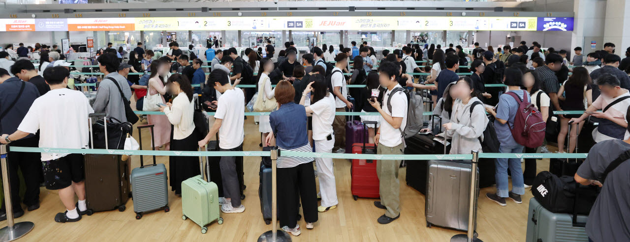 인천공항 출국장, 북적북적                                                                                                                                                                         