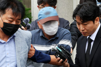 "10년 붙박이" 장윤기로 드러난 '향찰'…지방이 더 심했다