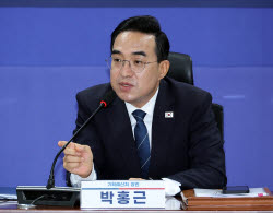박홍근 “내년 세수 ‘500조+α’…기초연금 ‘하후상박’ 개편, 마무리단계”
