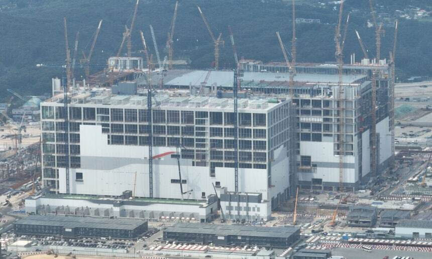 '반도체 훈풍'에 수도권·충청 웃고…동남·호남은 중동사태에 발목