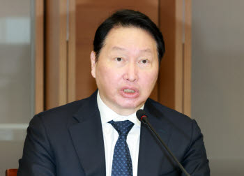 “팔지 말라”던 최태원, 48억 규모 SK하이닉스 주식 장내매수