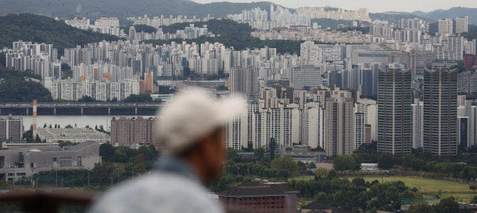 "그때 주식 팔고 집 살걸" 폭락장에 불붙은 내집 마련