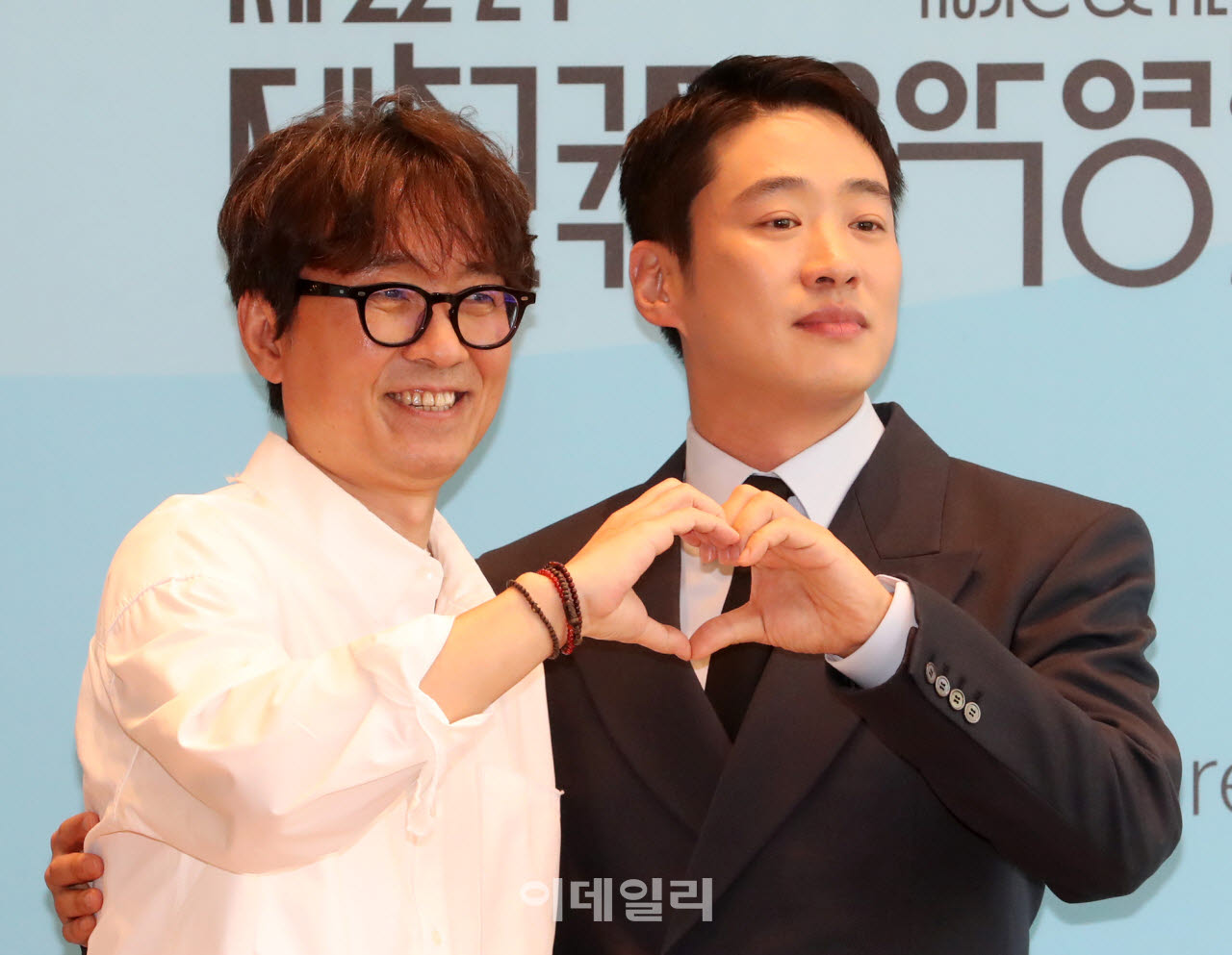  '왕사남'의 장항준과 안재홍                                                                                                                                                             