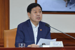 청년·신혼부부 대출 지원책 나온다…구윤철 "비아파트부터 공급"