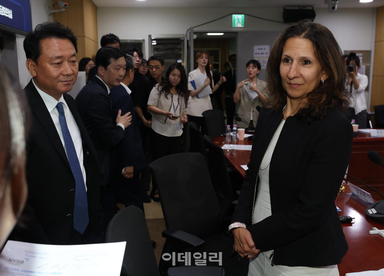 [포토]국회 세미나 참석한 린 마틴 뉴욕증권거래소 사장