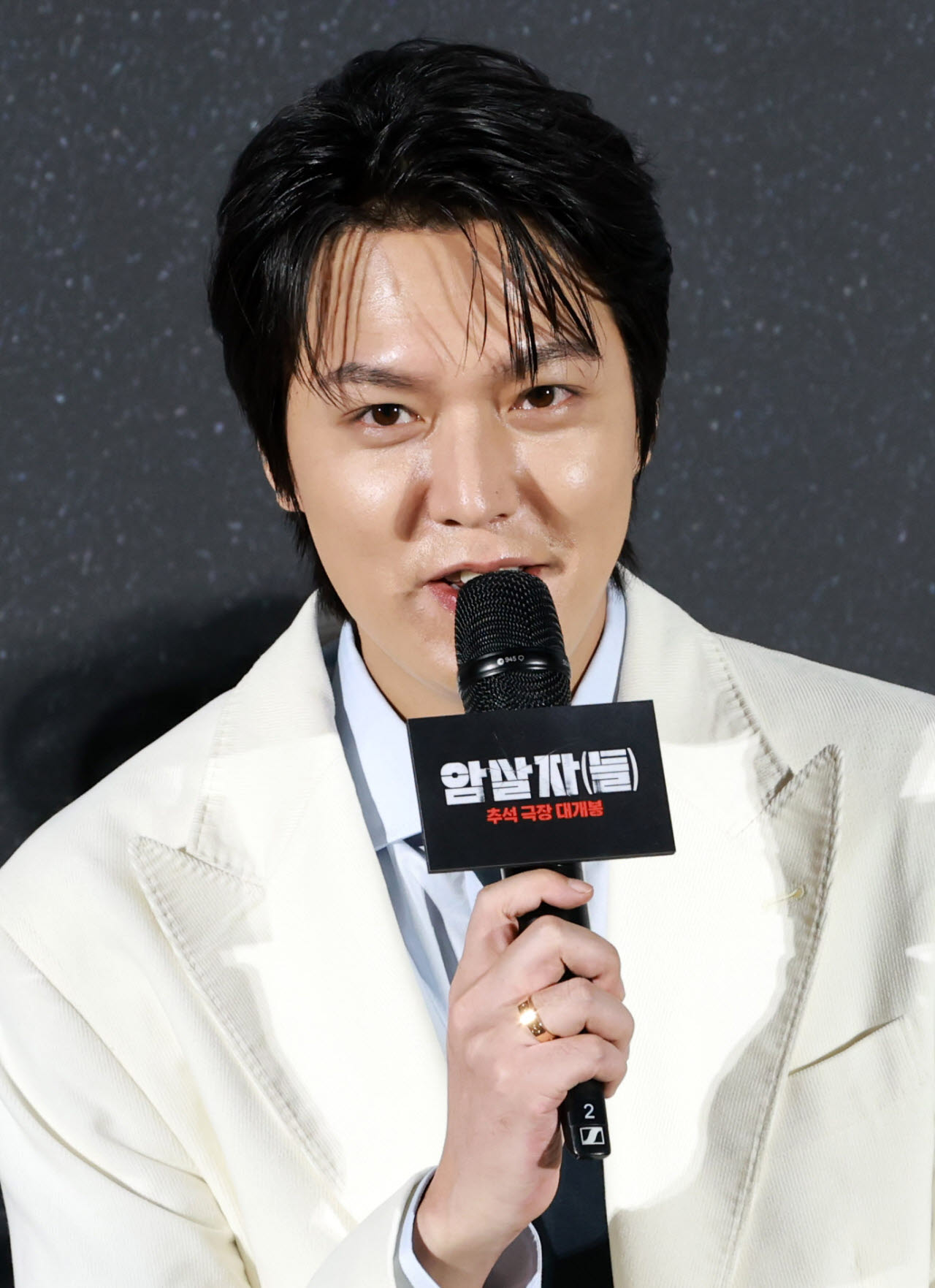 인사말하는 배우 이민호                                                                                                                                                                            