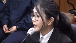 김건희 "영부인 전부 수사해봤나" 발끈..."나만 했는데"