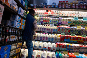 [속보]美 7월 CPI,  0.1%↑'예상부합'…9월 금리 동결 무게