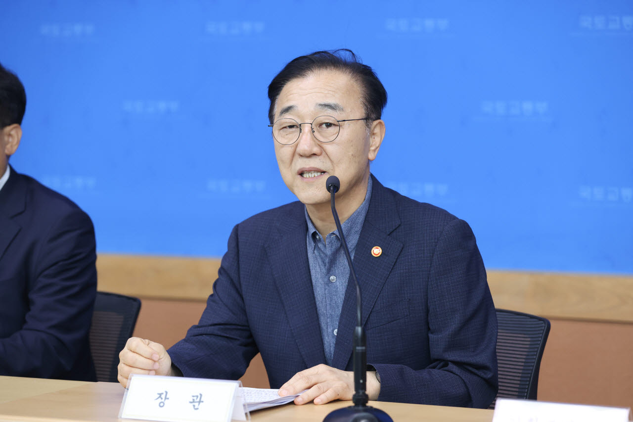 김윤덕 국토장관 “서울 잔류기관 ‘제로’ 도전…혁신도시 집중 이전”