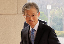 또 대법원장 탄핵 군불떼나…與 