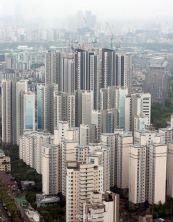 안 팔리는 땅 택지로…주택공급 맞춰 토지규제 손질
