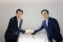 [속보] 오세훈 "민간 재개발 용적률 상한 법적 상한 1.2배 요구, 국토부 전향적 검토"