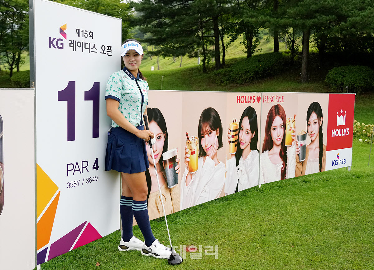 서교림,르센느와 어깨를 나란히                                                                                                                                                                     