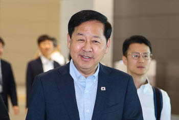 구윤철, 美G20 출장 직전 발길 돌려…무슨 일?