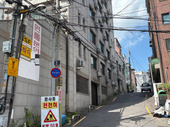 "60만원에 1.5평 고시원"…개강 앞둔 대학가, 갈 곳 잃은 청년들