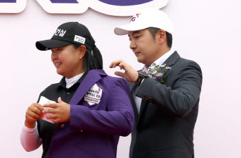 5연속 신들린 버디쇼… '우승의 자격' 보여준 디펜딩 챔피언