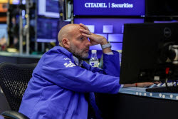 유가 뛰자 9월 금리인상 확률 66%…다우 0.7%↓[월스트리트in]