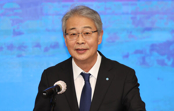 임종룡 우리금융 회장, 자사주 5000주 매수…"주가부양 확고한 의지 표현"