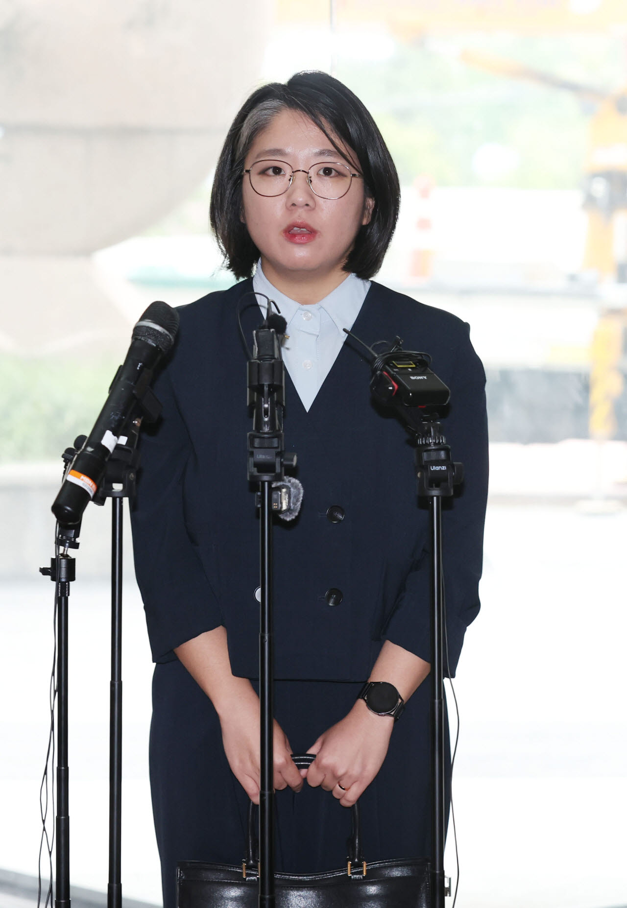 취재진 질문에 답하는 용혜인 성평등가족부 장관 후보자                                                                                                                                              