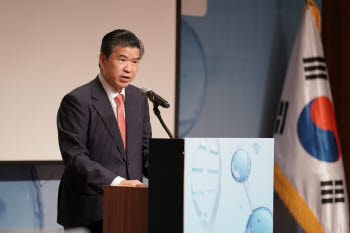암참, 보건의료 세미나…“약가제도·백신·AI 혁신으로 경쟁력 강화”