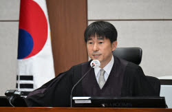 '술접대 의혹' 지귀연 측 "당혹감 금할 수 없고 유감스러워"