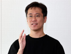 [단독] 카카오, 1550억개 ‘카나나’ 승부수…“외부 AI 의존 벗고 서빙비 낮춘다”