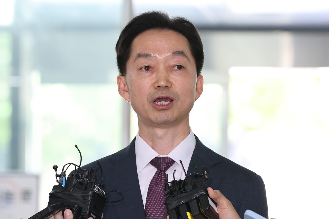 질문에 답하는 김지용 초대 중수청장 후보자                                                                                                                                                         